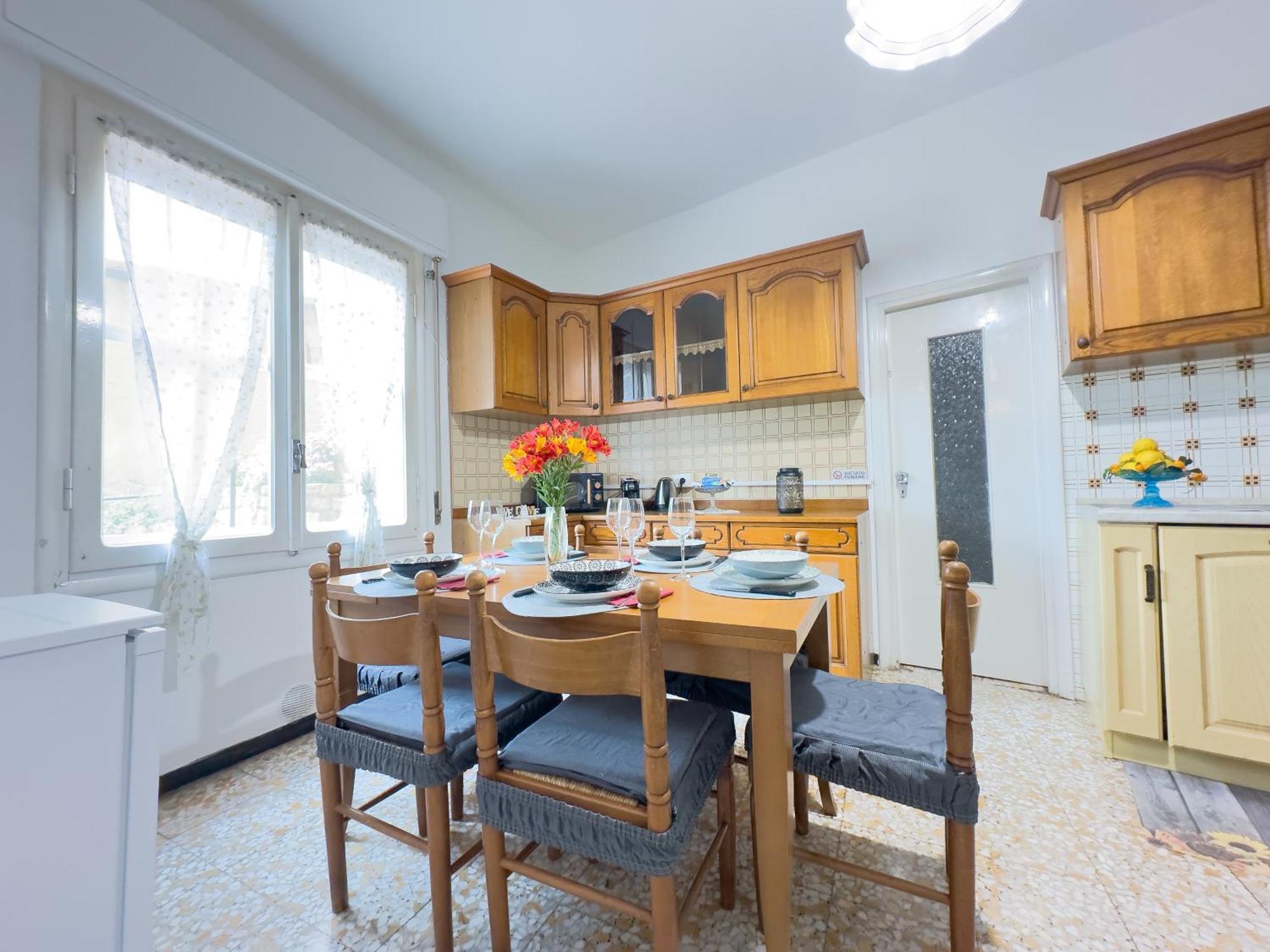 Sanremo Mare E Relax - Affittasi "Casa Illiade" Con Parcheggio Libero, Terrazza E Wi-Fi Apartment Exterior photo