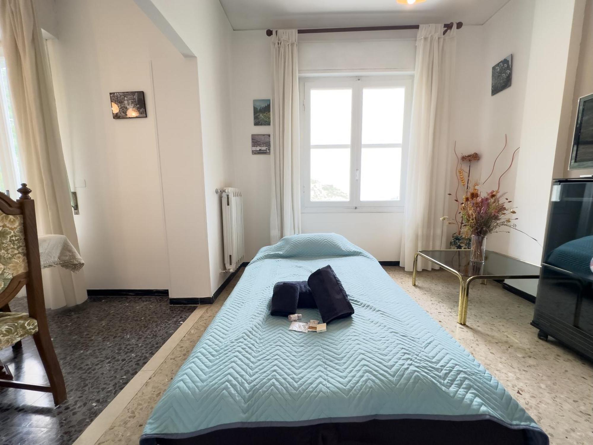 Sanremo Mare E Relax - Affittasi "Casa Illiade" Con Parcheggio Libero, Terrazza E Wi-Fi Apartment Exterior photo